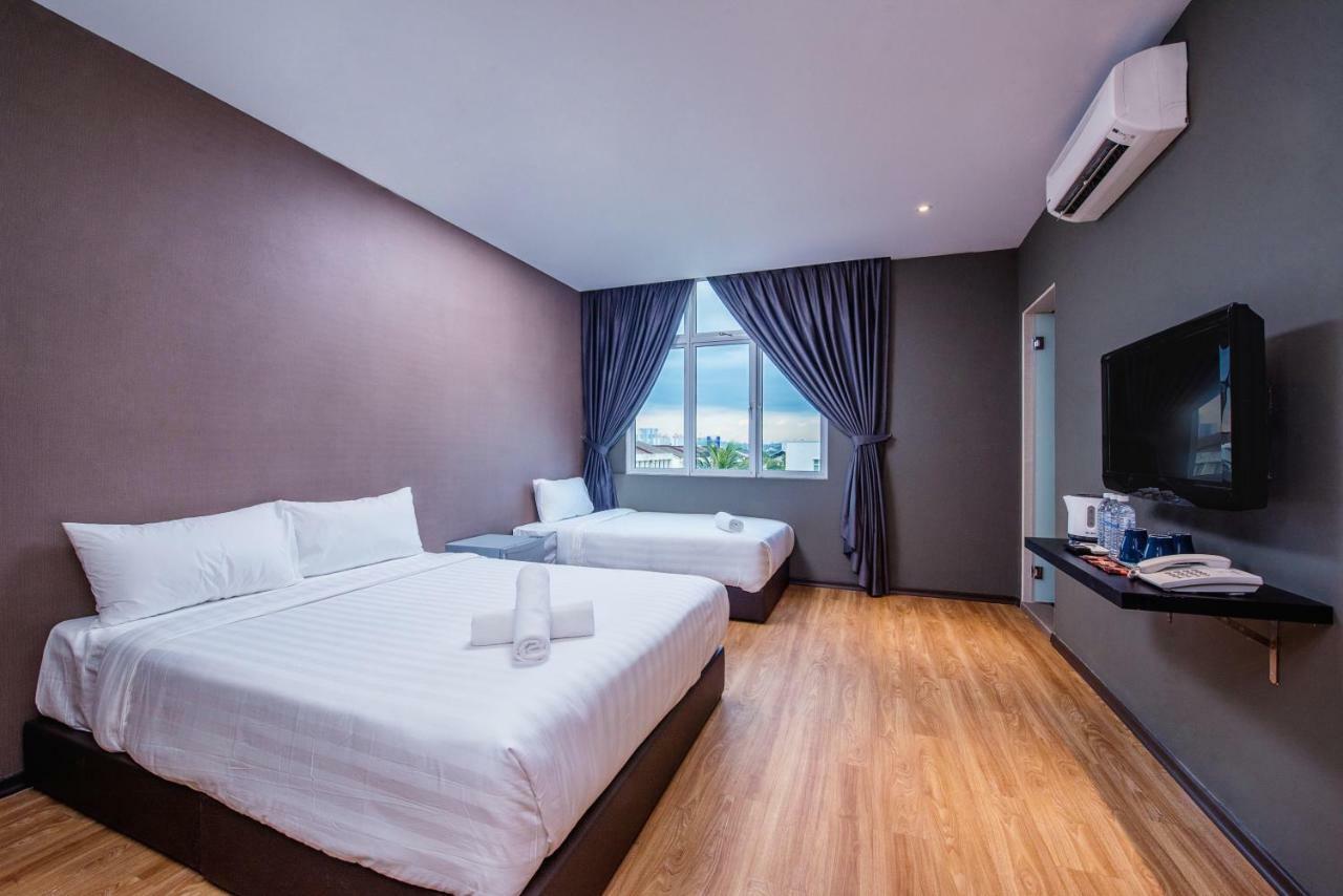 Nap Hotel Johor Bahru Exterior photo