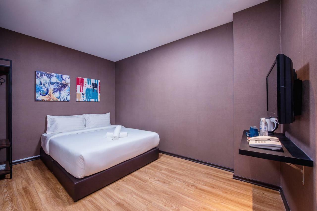 Nap Hotel Johor Bahru Exterior photo