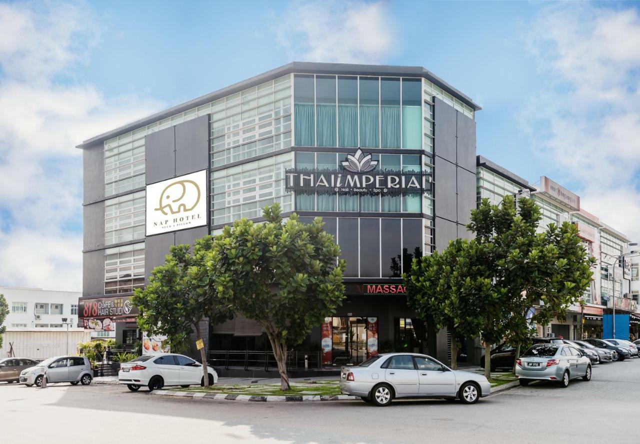 Nap Hotel Johor Bahru Exterior photo